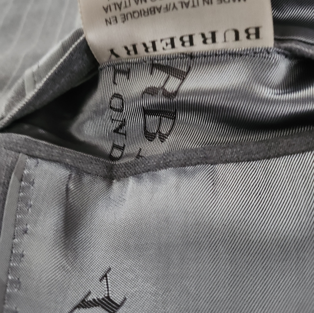 Burberry Blazer - Picture 8 of 16